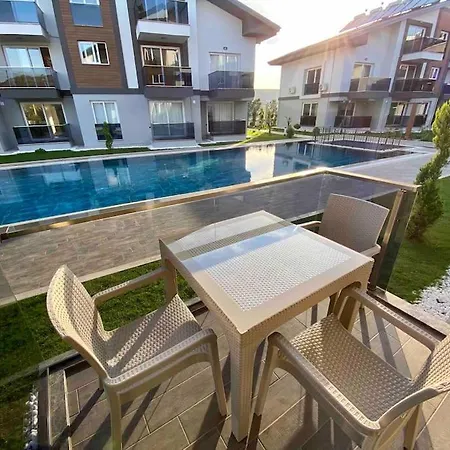 A Comfortable, Peaceful Place With Pool Апартаменты